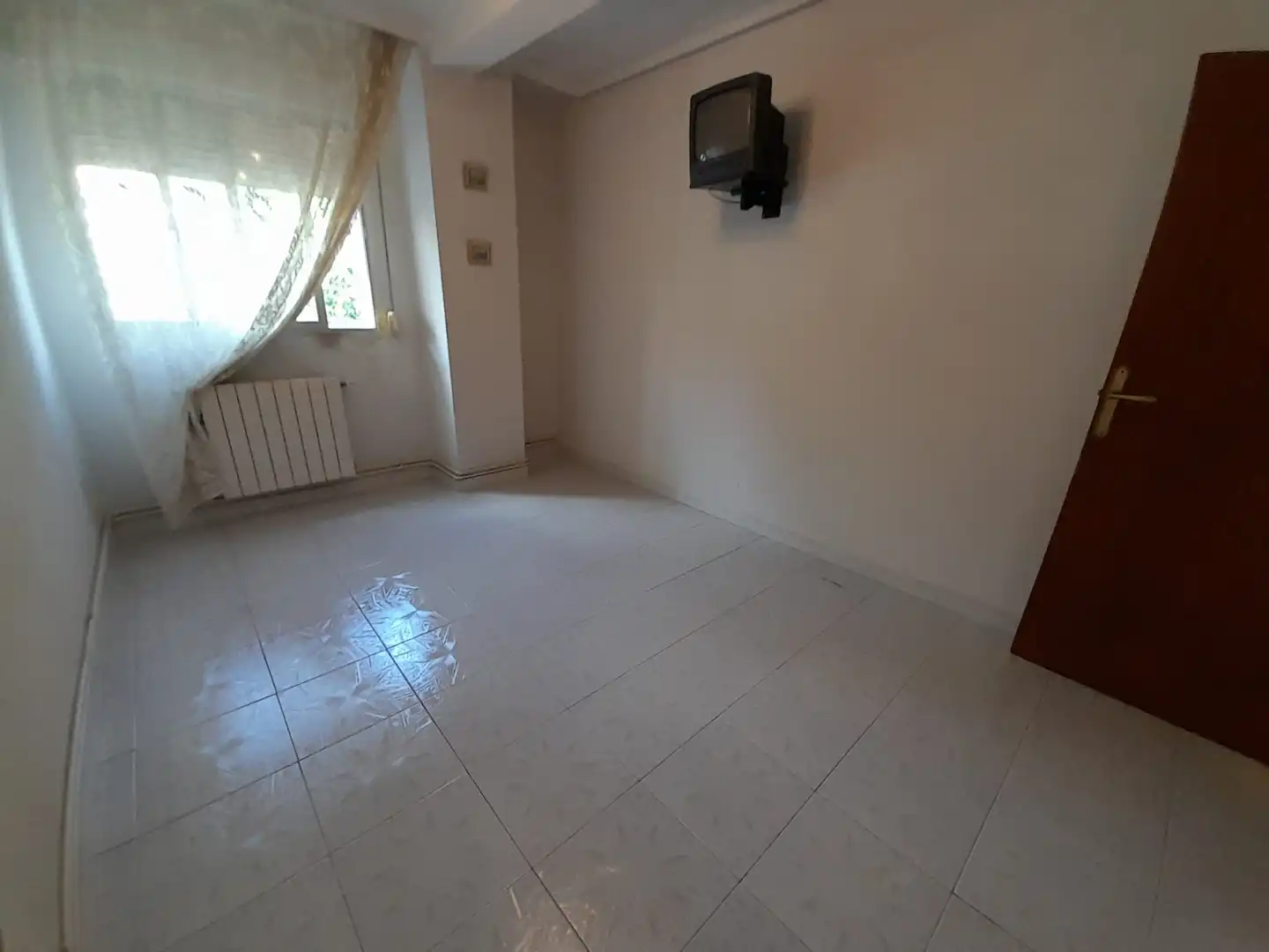 Habitación de Piso en venta en Puertollano con Aire acondicionado, Calefacción y Terraza