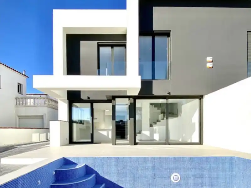 Casa amb piscina en venda a N/A, imagen 3