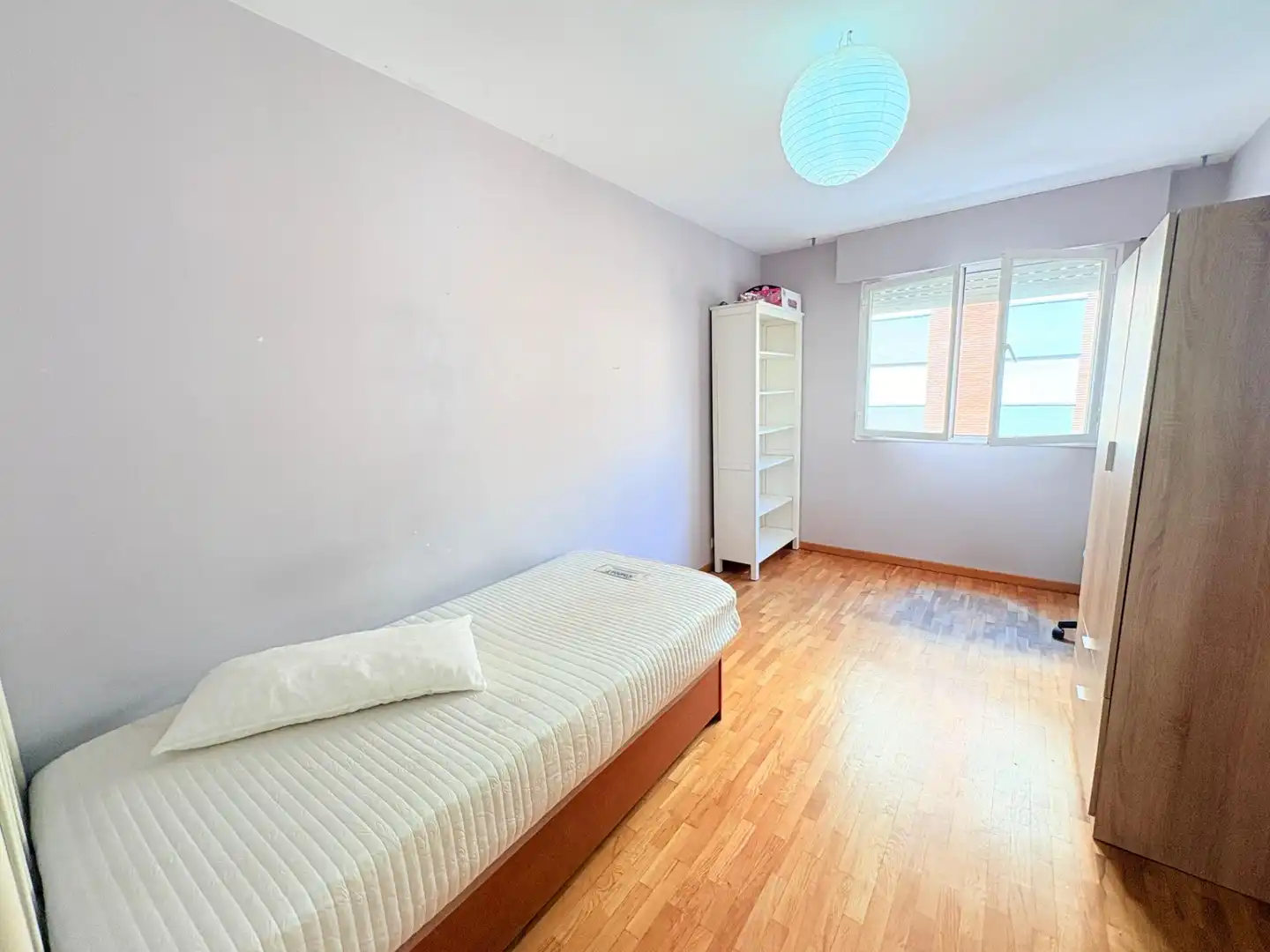 Habitación de Piso en venta en Ponferrada con Calefacción, Trastero y Amueblado