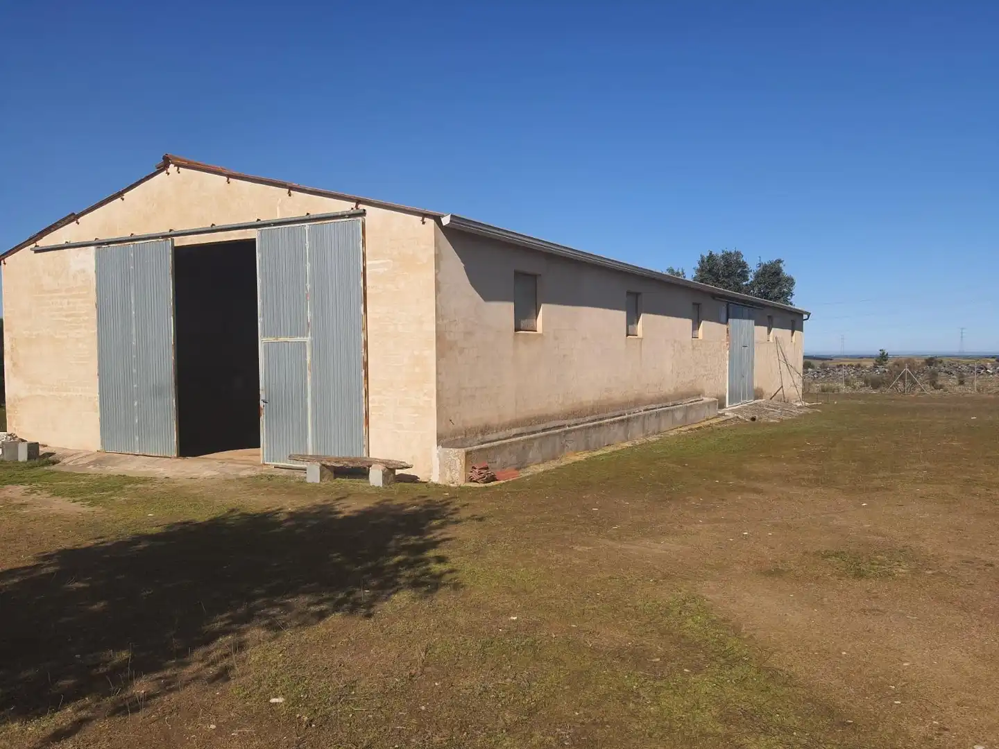 Exterior view of Industrial buildings for sale in Bernardos