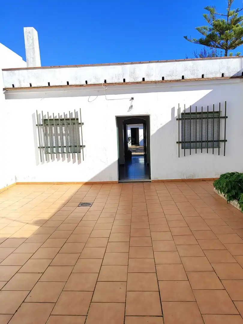 Houses for sale in San Bartolomé de la Torre  with Terrace