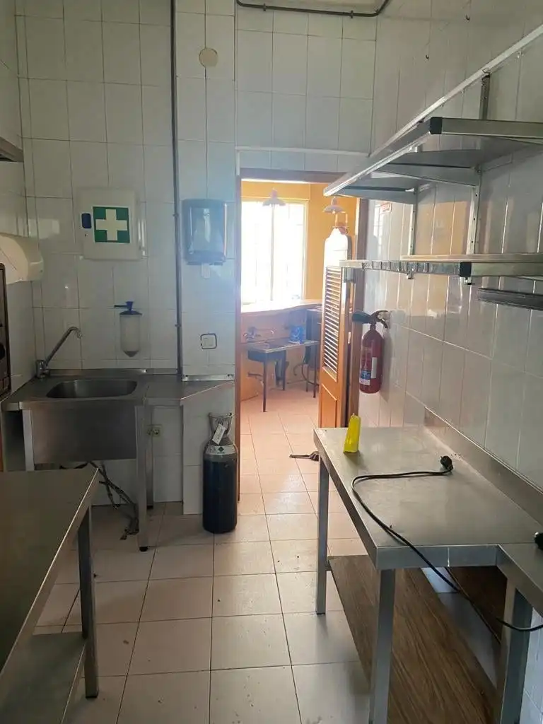 Local comercial en venda a Matallana de Torío, imagen 11