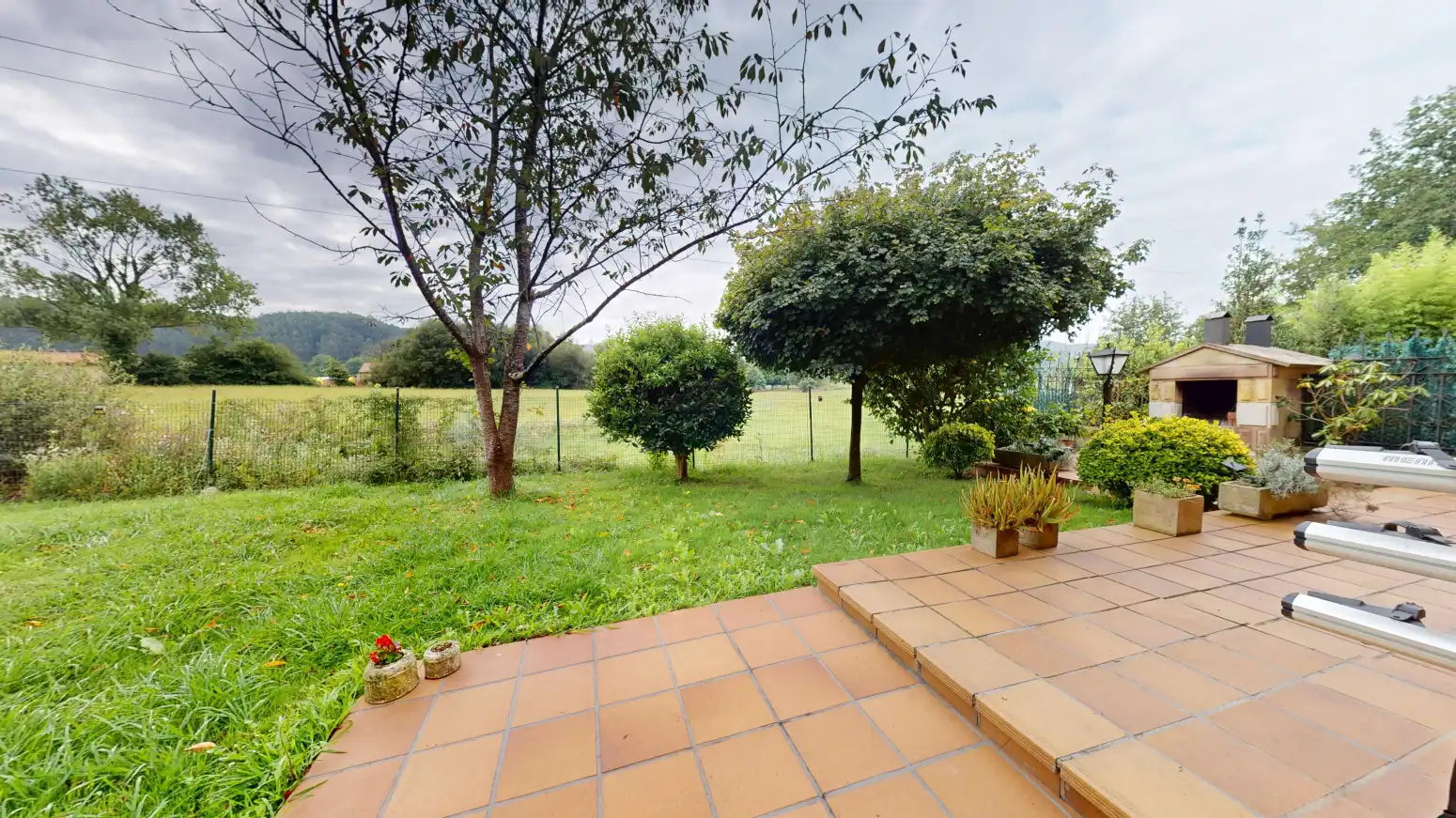 Jardí de Casa adosada en venda en Piélagos amb Jardí privat i Parquet