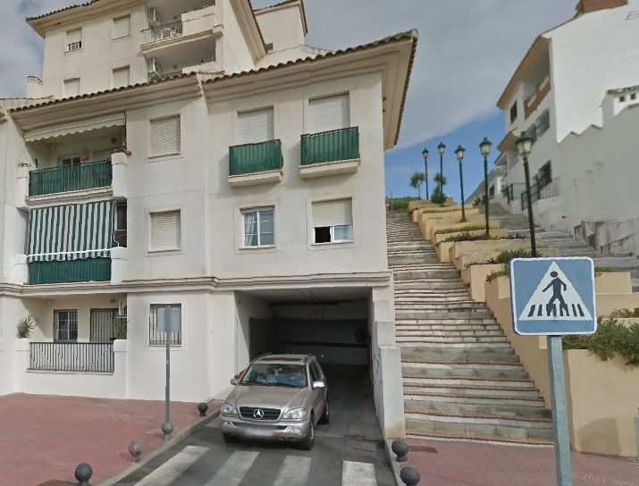 Vista exterior de Garaje de alquiler en Benalmádena
