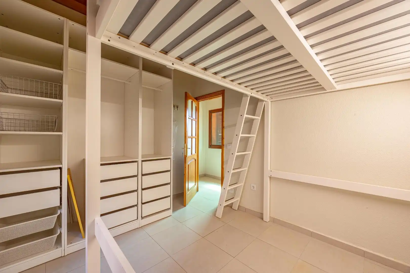 Habitación de Finca rústica en venta en Vega de San Mateo con Jardín privado, Terraza y Piscina