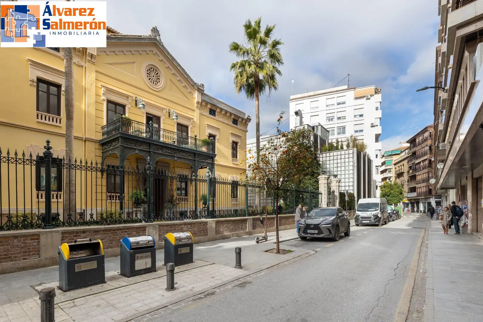 Außenansicht von Wohnung zum Verkauf in Granada mit Klimaanlage