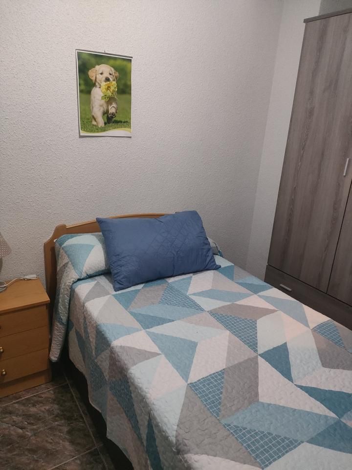 Pis per a compartir a Murillo, Caballería Española, Alcalá de Henares
