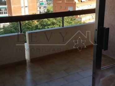 Piso con piscina en alquiler en Centro