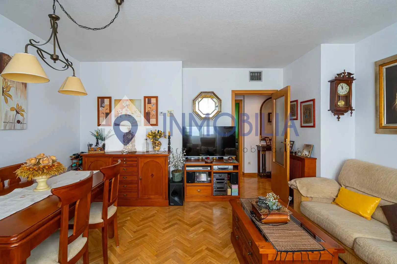Living room of Flat for sale in Madrid  with Air Conditioner, Heating and Storage room