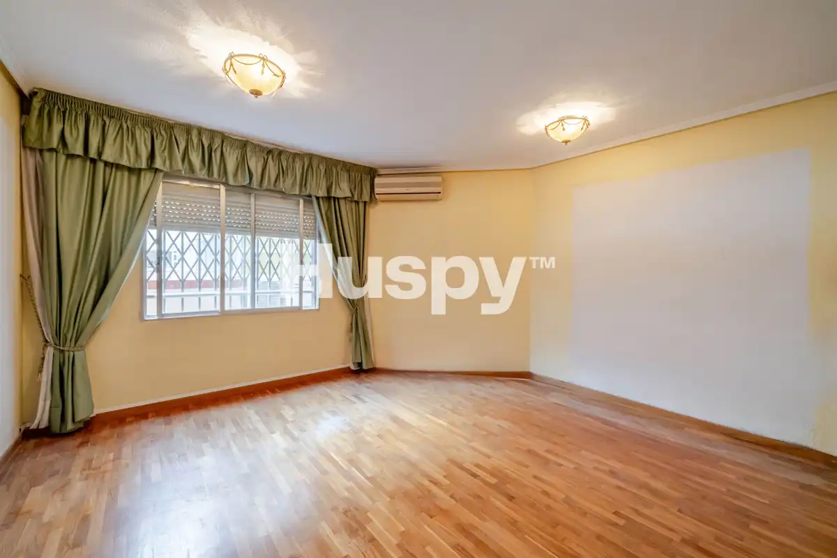 Piso con ascensor en venta en Carrer Arquitecto Morell, imagen 3
