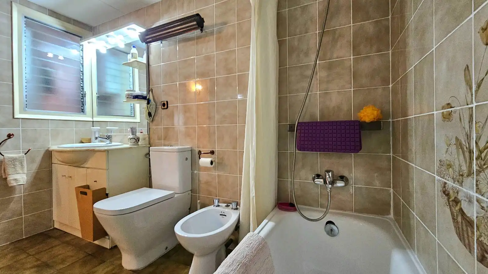 Baño de Piso en venta en Barcelona con Aire acondicionado y Terraza