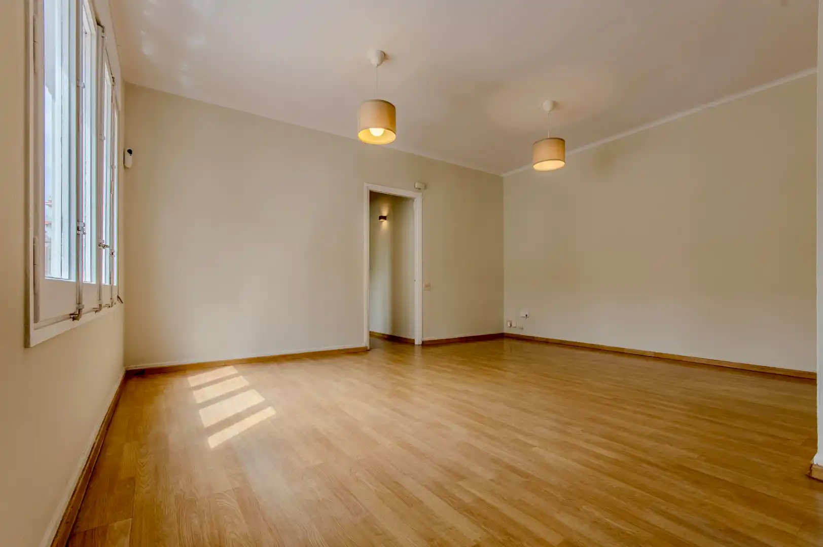 Sala de estar de Casa o chalet en venta en Premià de Mar con Parquet, Balcón y Alarma