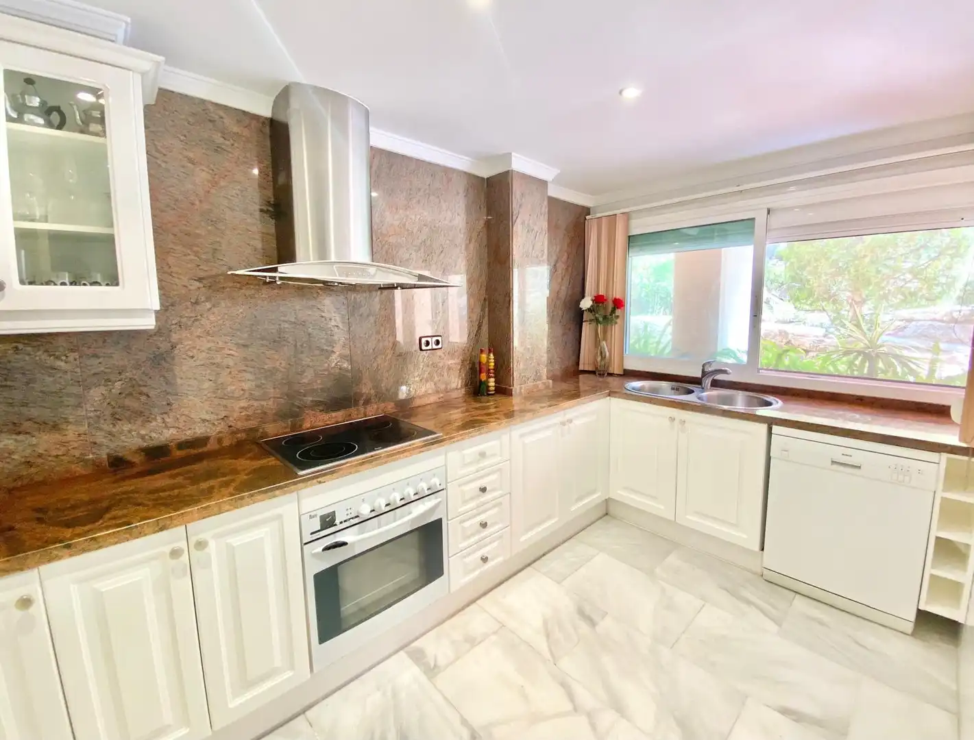 Kitchen of Flat for rent in Marbella  with Air Conditioner, Heating and Private garden