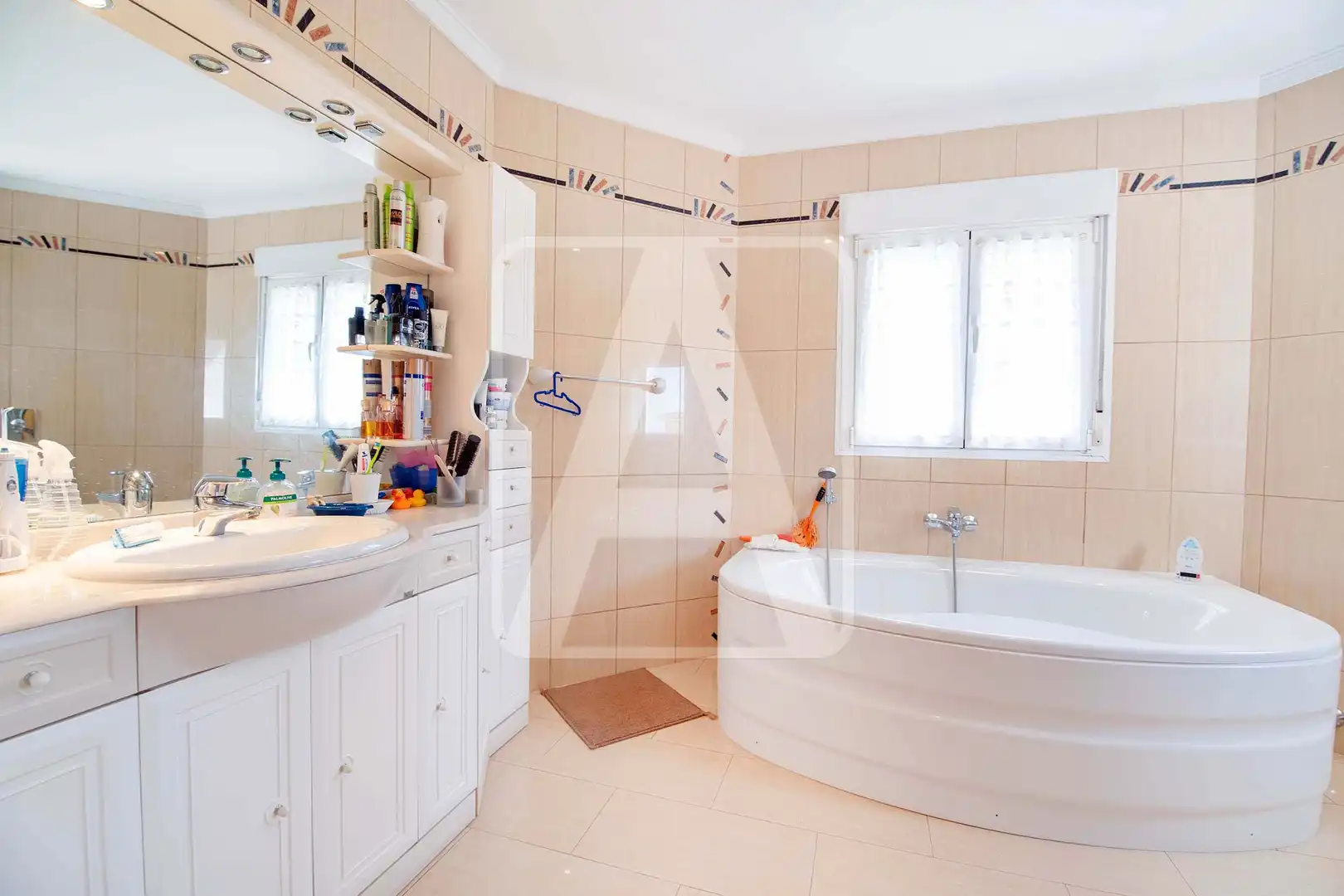 Bathroom of Houses for sale in Calpe / Calp  with Air Conditioner, Private garden and Terrace