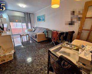 Living room of Flat for sale in Castellar del Vallès  with Air Conditioner, Balcony and Jacuzzi