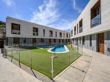 Terraced house with pool for sale in CANONIGOS