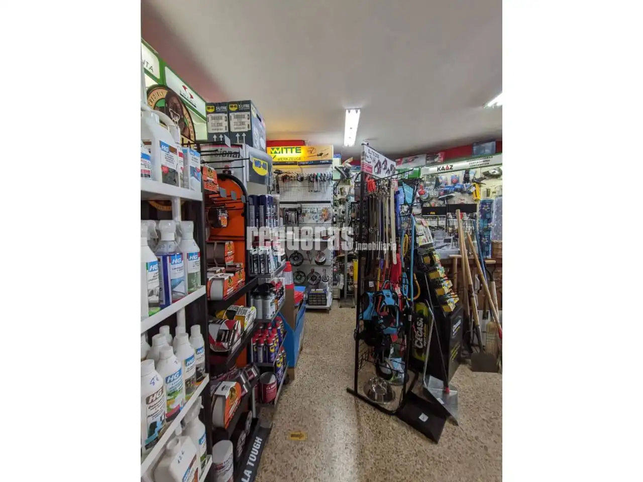 Local comercial en venda a Calle Favila, imagen 10