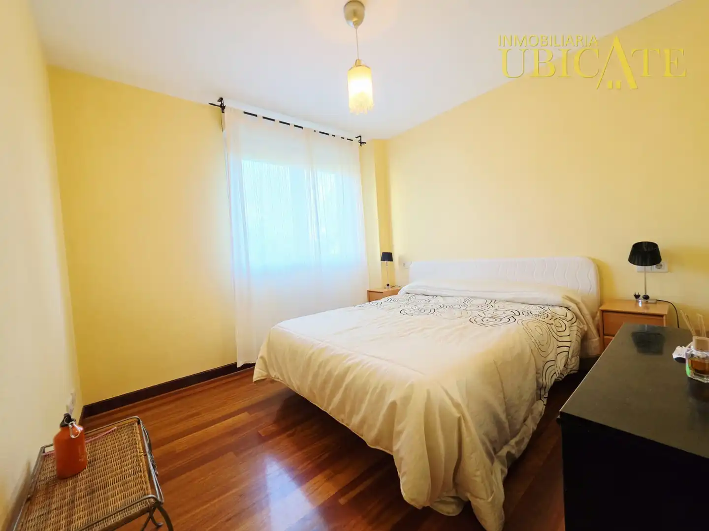 Habitación de Piso en venta en Castro-Urdiales con Calefacción, Parquet y Terraza