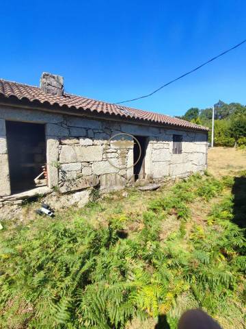 Finca rústica en Venta en Valadares - Beade