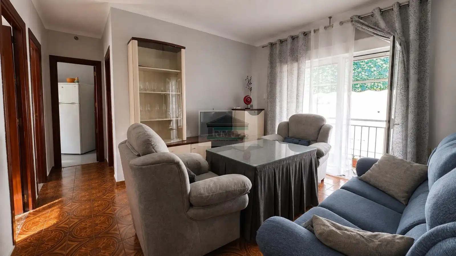Living room of Flat for rent in Granada  with Air Conditioner, Furnished and Balcony