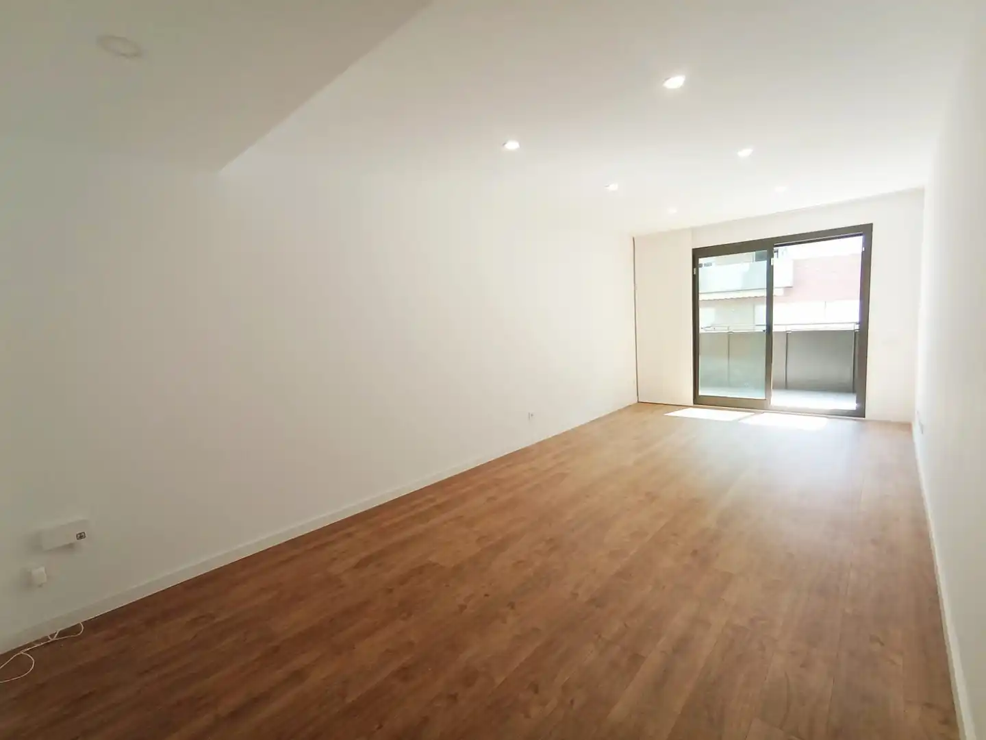 Flat for rent in Terrassa  with Air Conditioner and Heating