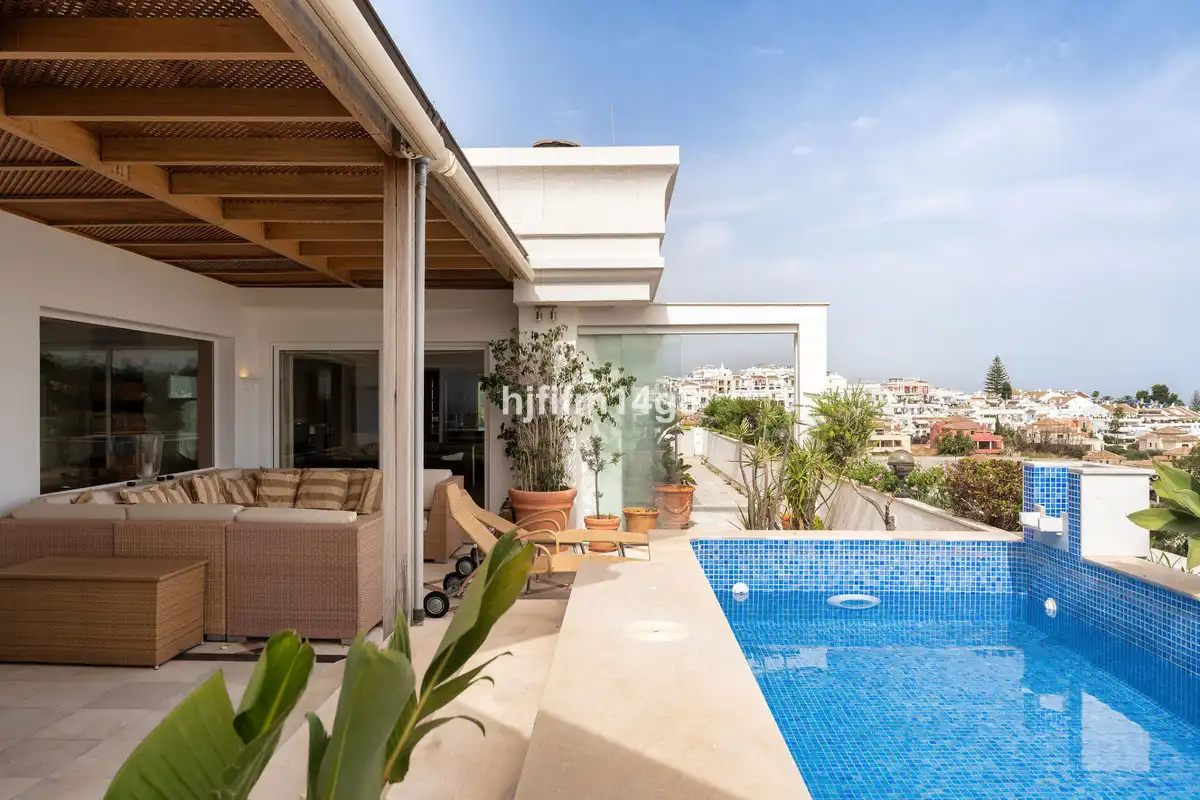 Penthouse mit Aufzug zum Verkauf in Nueva Andalucía