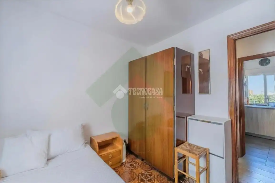 Bedroom of Flat for sale in Madrid  with Air Conditioner, Heating and Terrace