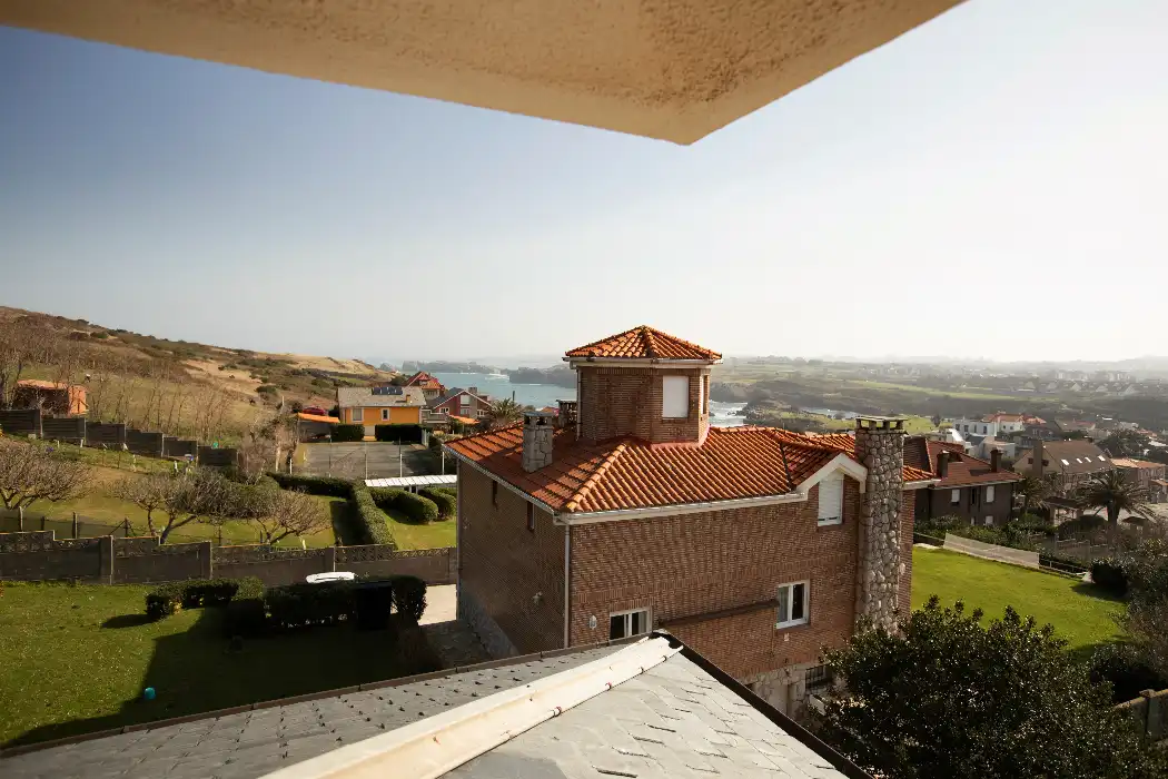Houses for sale in Santa Cruz de Bezana  with Heating, Private garden and Parquet flooring