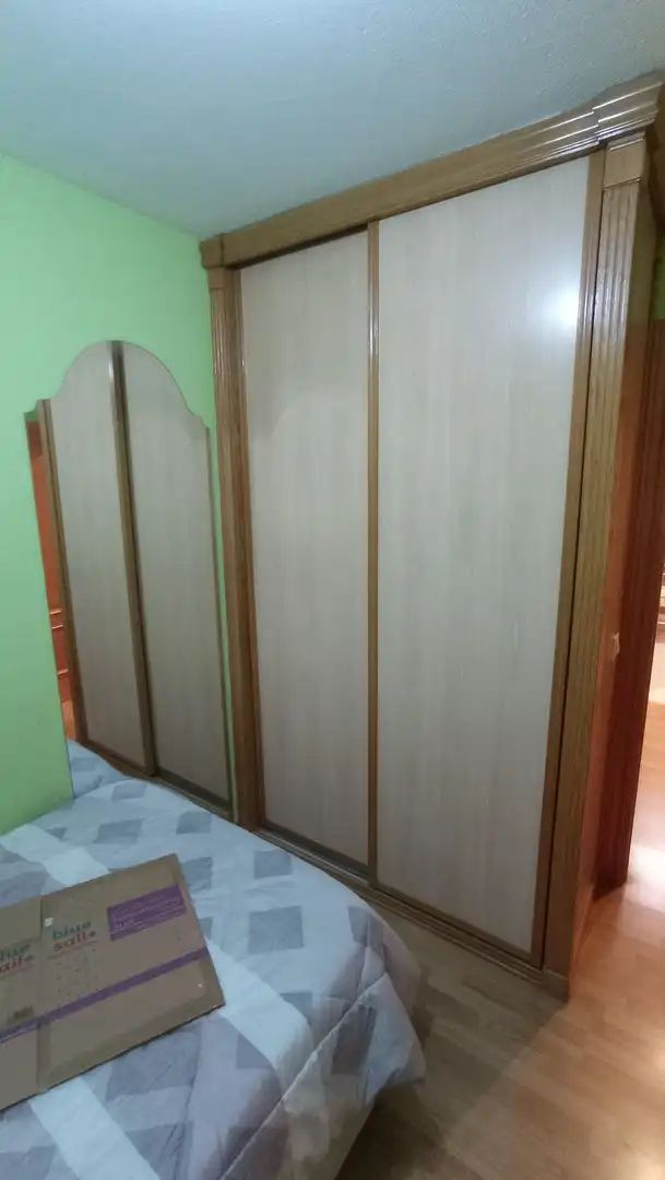 Bedroom of Flat for rent in Salamanca  with Heating, Parquet flooring and Furnished