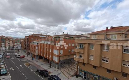 Vista exterior de Pis en venda en Salamanca Capital amb Calefacció, Traster i Balcó