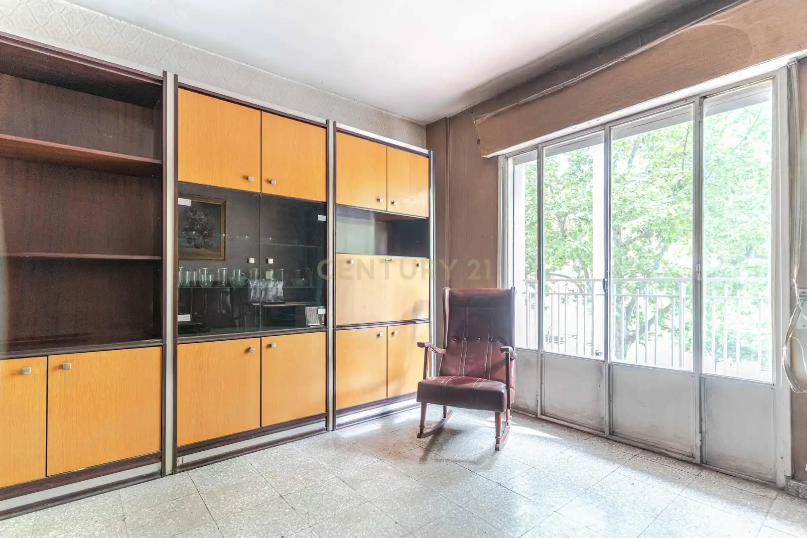 Vista exterior de Apartament en venda en Granada amb Balcó
