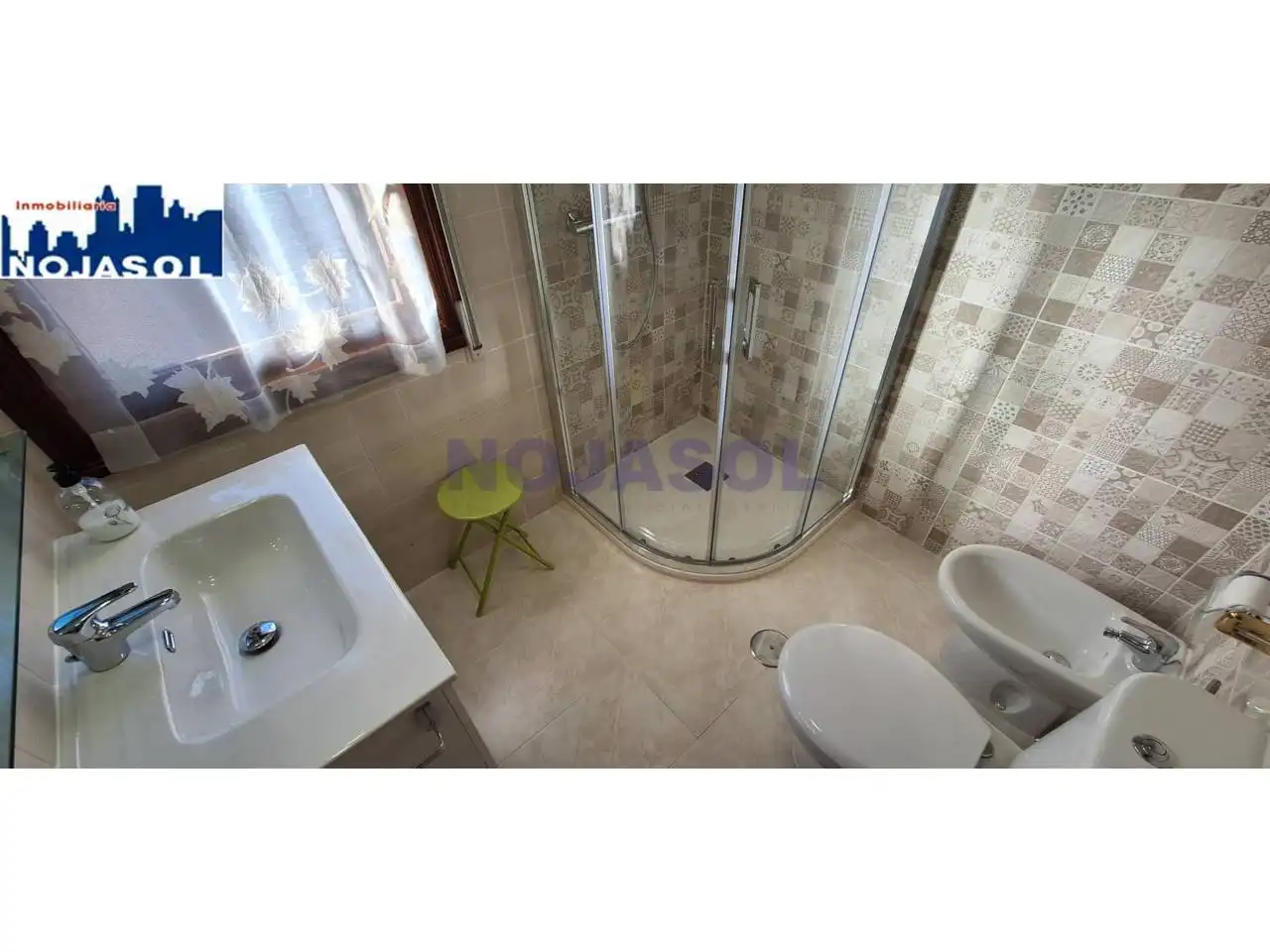 Bany de Dúplex de lloguer en Noja amb Calefacció, Terrassa i Moblat