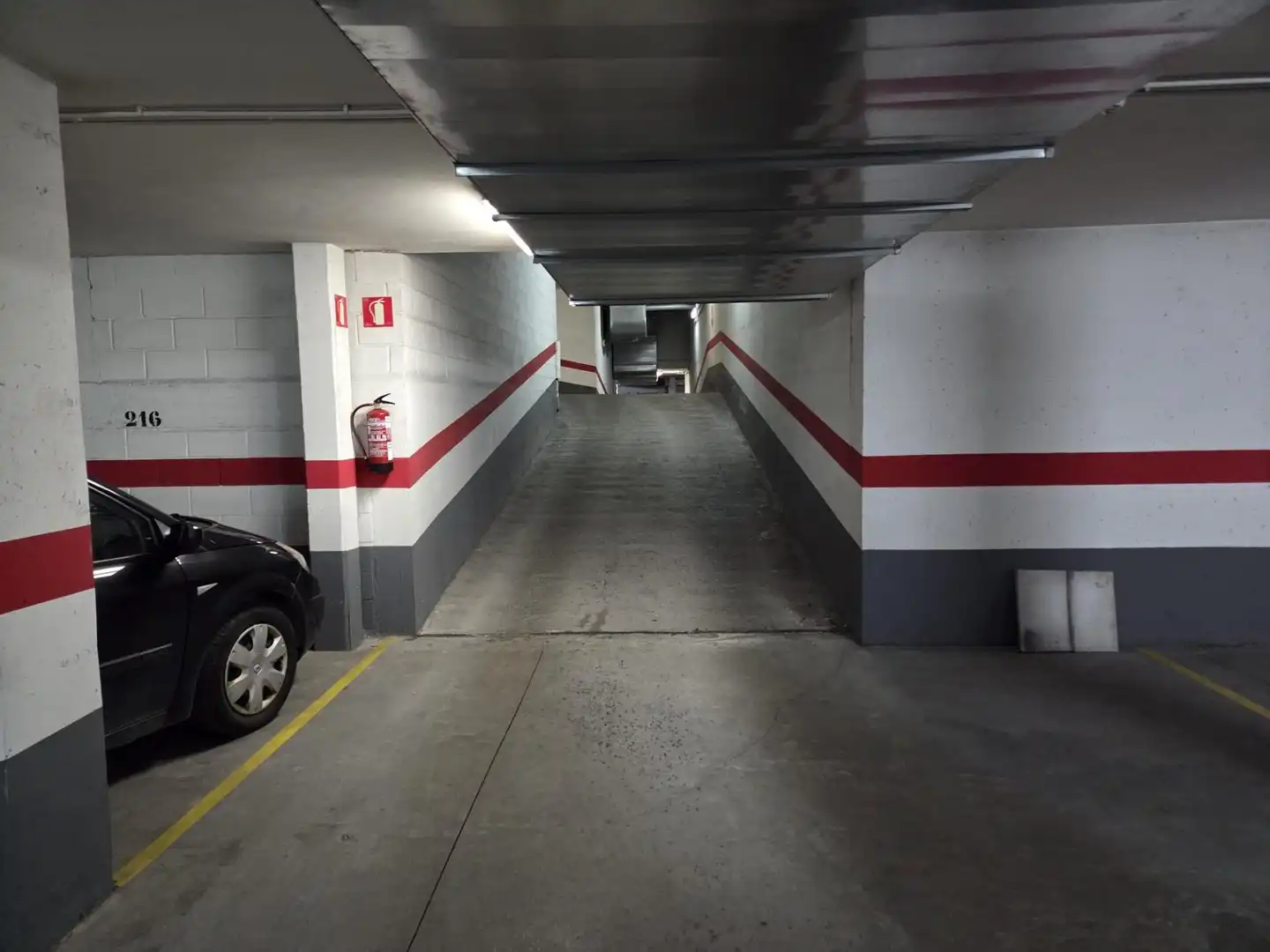 Parkplatz von Garage zum Verkauf in Zaragoza