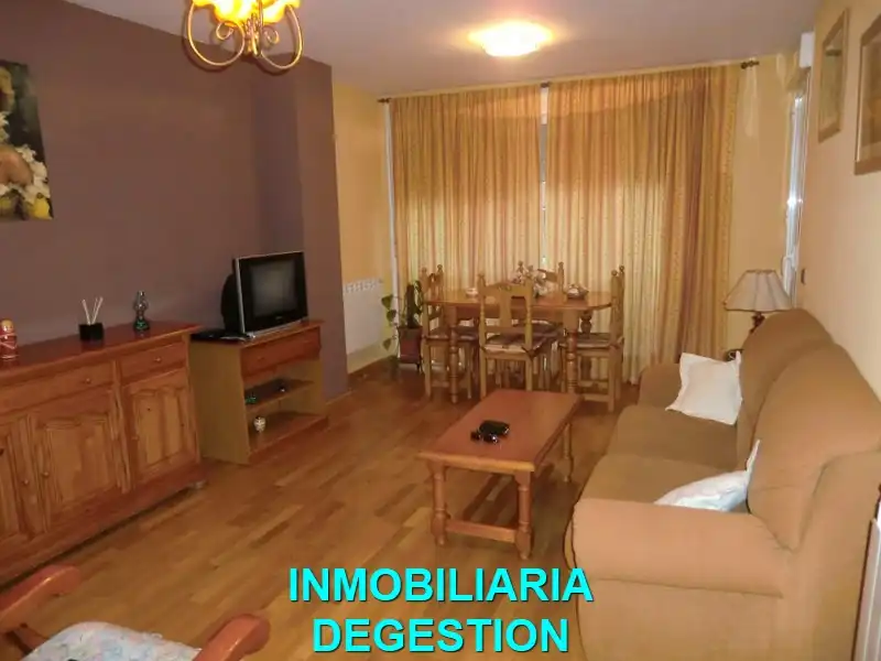Piso con terraza en venta en Calle Jaén, imagen 2