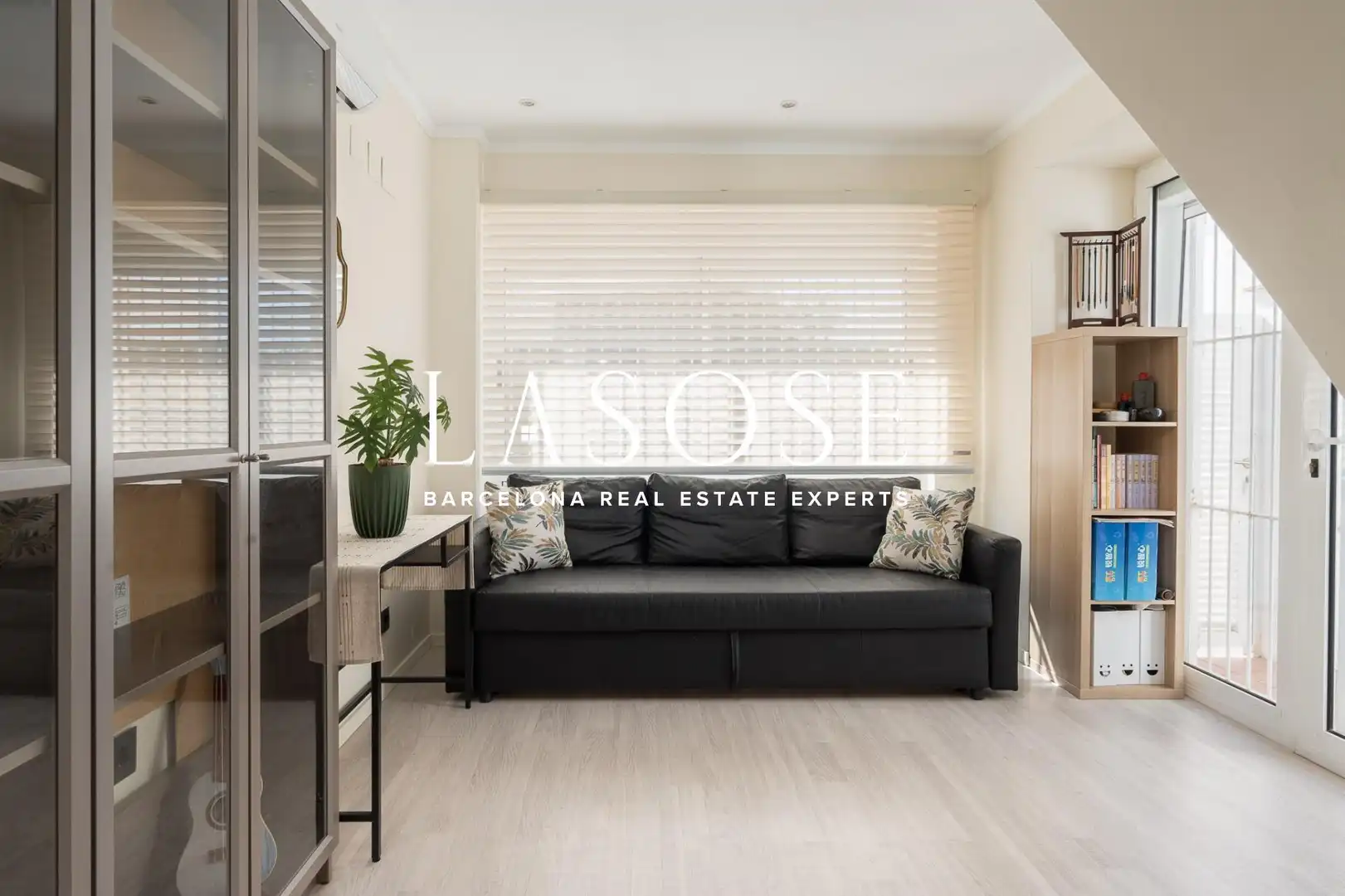 Sala d'estar de Loft de lloguer en Barcelona amb Aire condicionat, Jardí privat i Terrassa