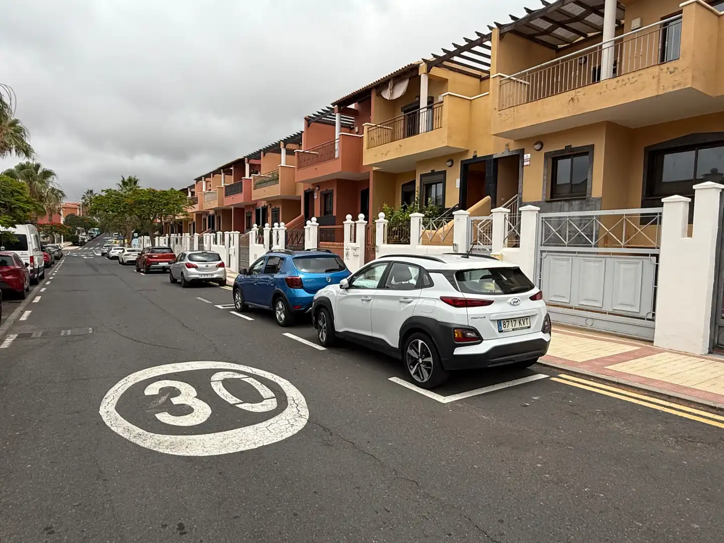 Parking de Dúplex en venta en Adeje con Terraza, Trastero y Balcón