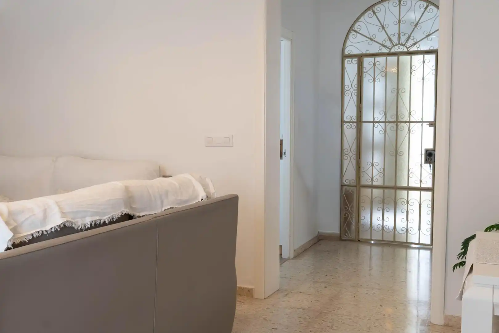 Houses for sale in Carrión de los Céspedes  with Air Conditioner and Heating
