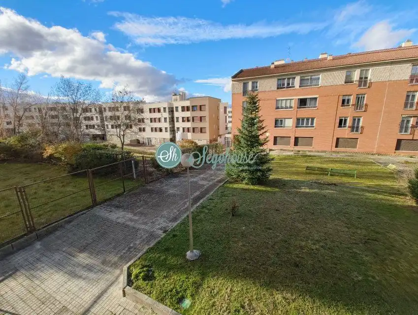 Exterior view of Flat for sale in Segovia  with Heating, Parquet flooring and Terrace