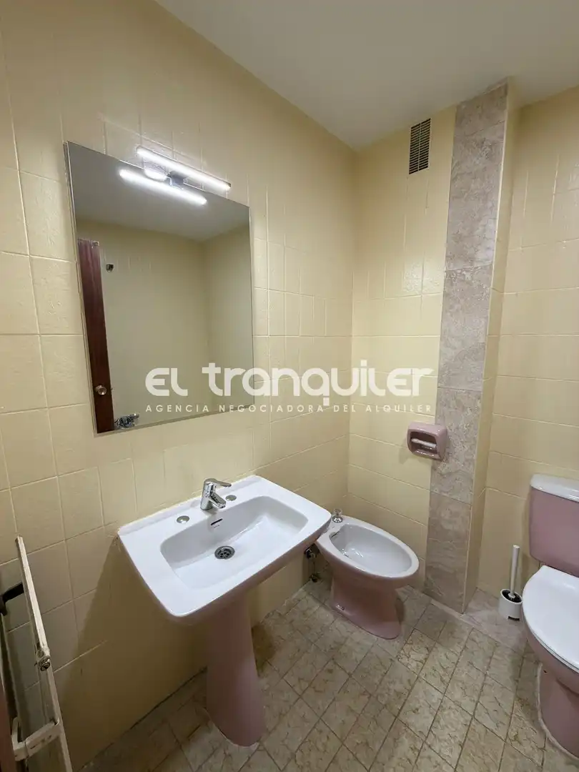Wohnung zur Miete in Calle Oña, Virgen del Cortijo - Manoteras