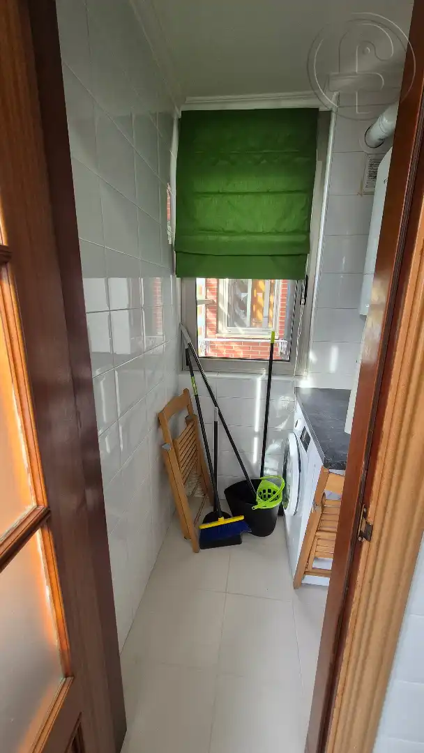 Cuina de Pis de lloguer en Santander amb Calefacció, Parquet i Traster
