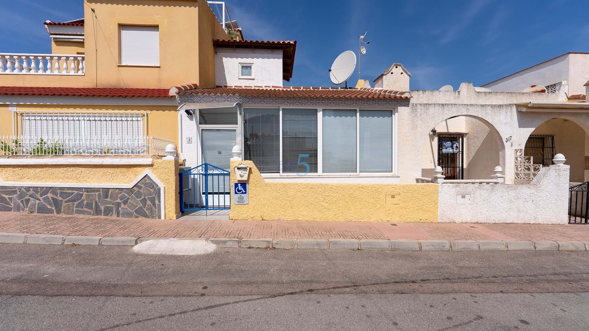 House or chalet for sale in Calle Hito Blue Lagoon  San Miguel