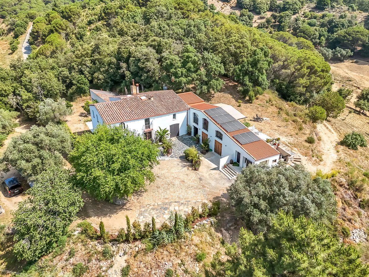 Außenansicht von Country house zum verkauf in Sant Iscle de Vallalta