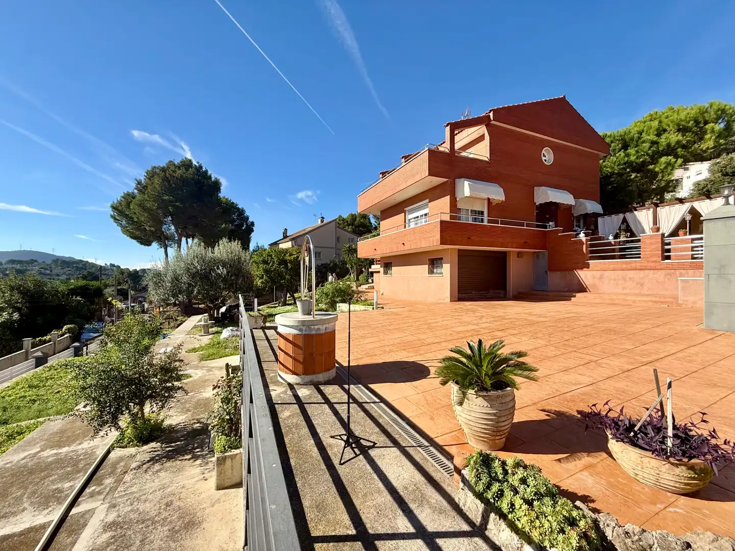 Vista exterior de Casa o chalet en venta en Vallirana con Jardín privado, Terraza y Horno