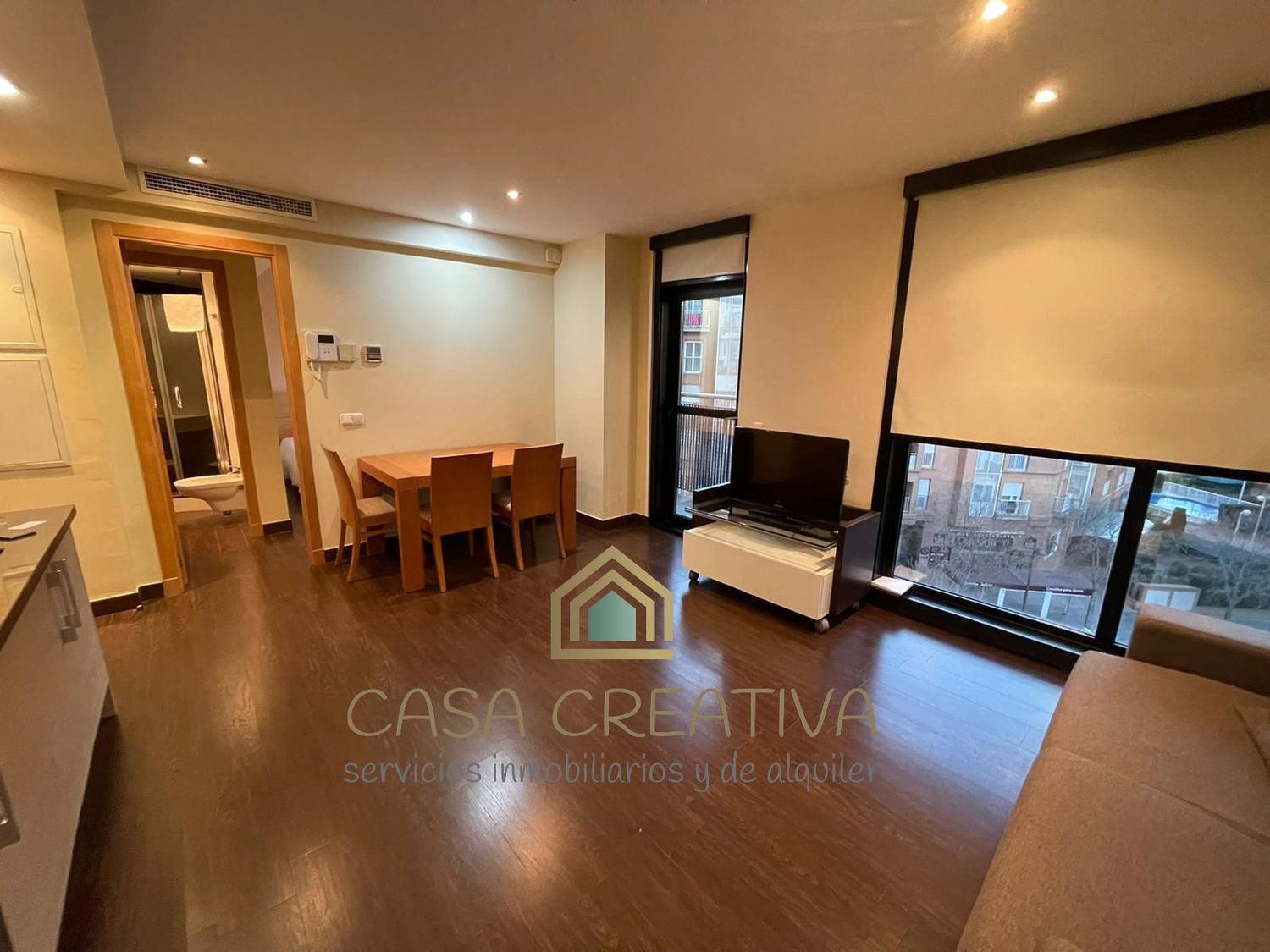 Vista exterior de Casa o xalet de lloguer en  Valencia Capital amb Aire condicionat, Calefacció i Balcó