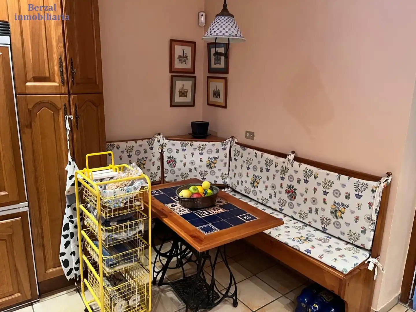 Menjador de Casa o xalet en venda en Sorzano amb Jardí privat, Terrassa i Traster