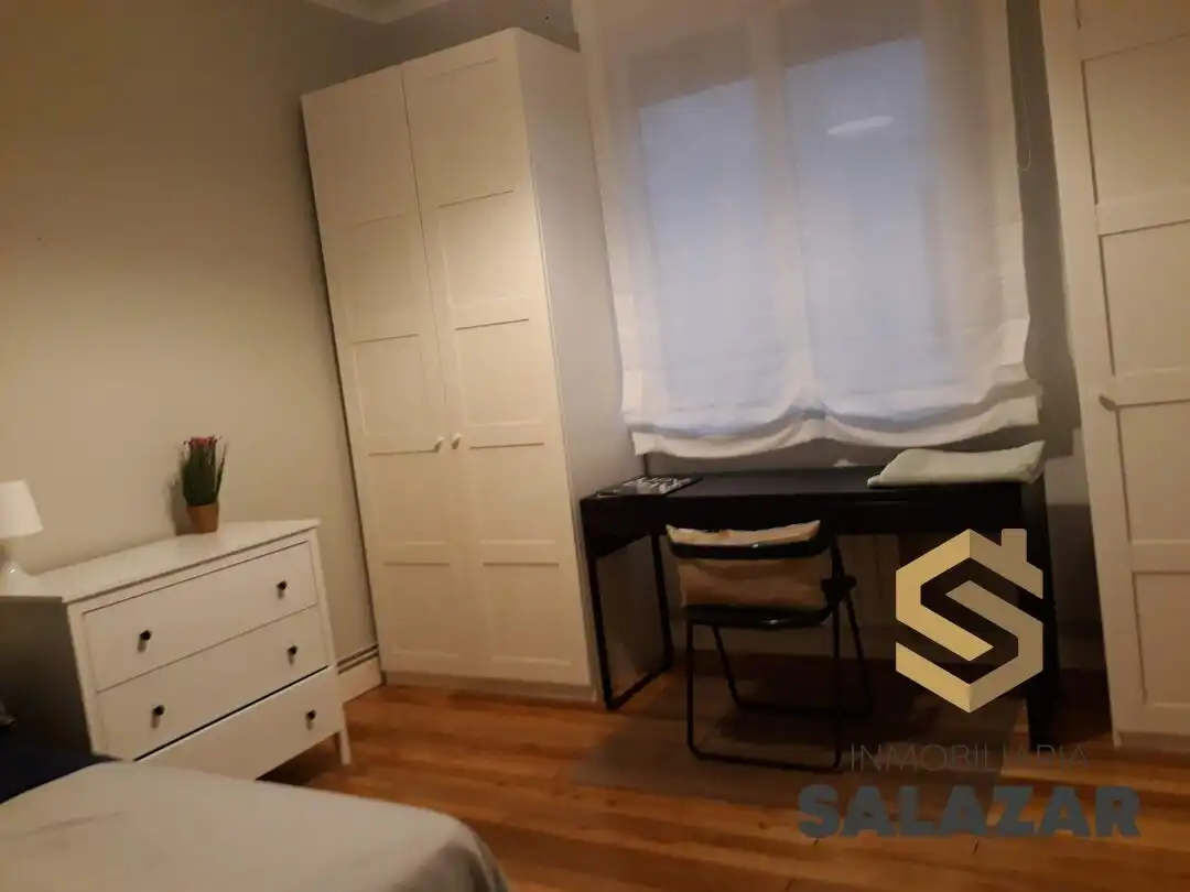 Habitación de Piso de alquiler en Bilbao  con Calefacción