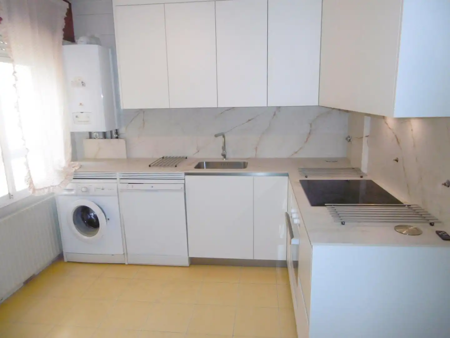 Cocina de Piso de alquiler en Valladolid con Calefacción