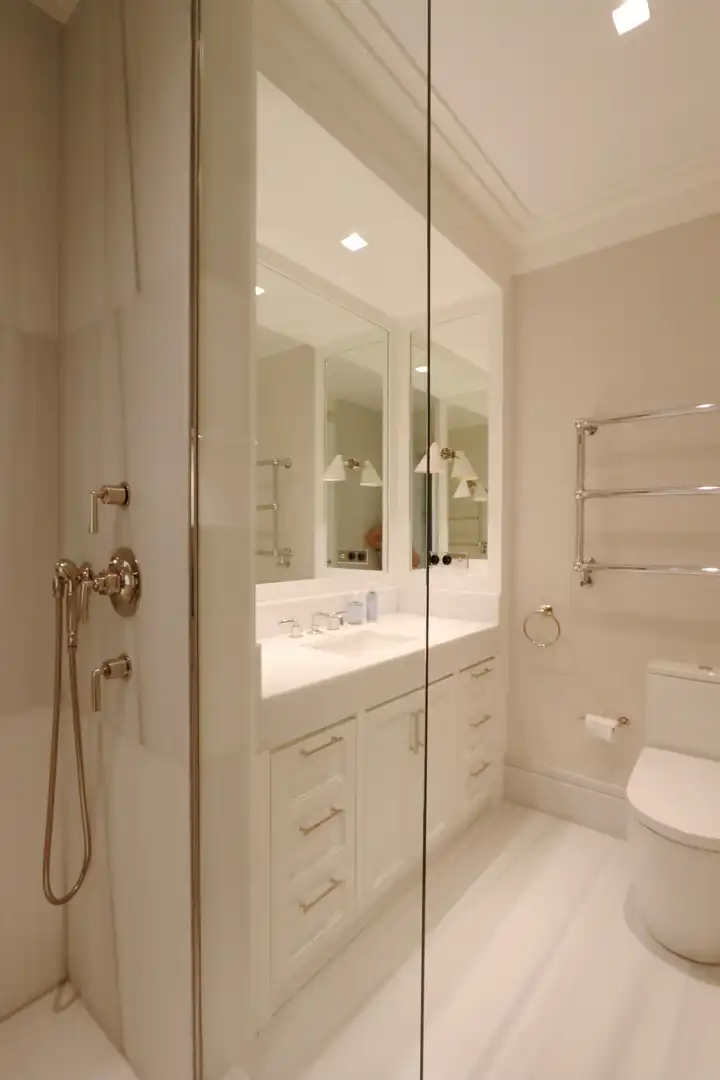 Bathroom of Flat for sale in Madrid  with Air Conditioner, Heating and Parquet flooring