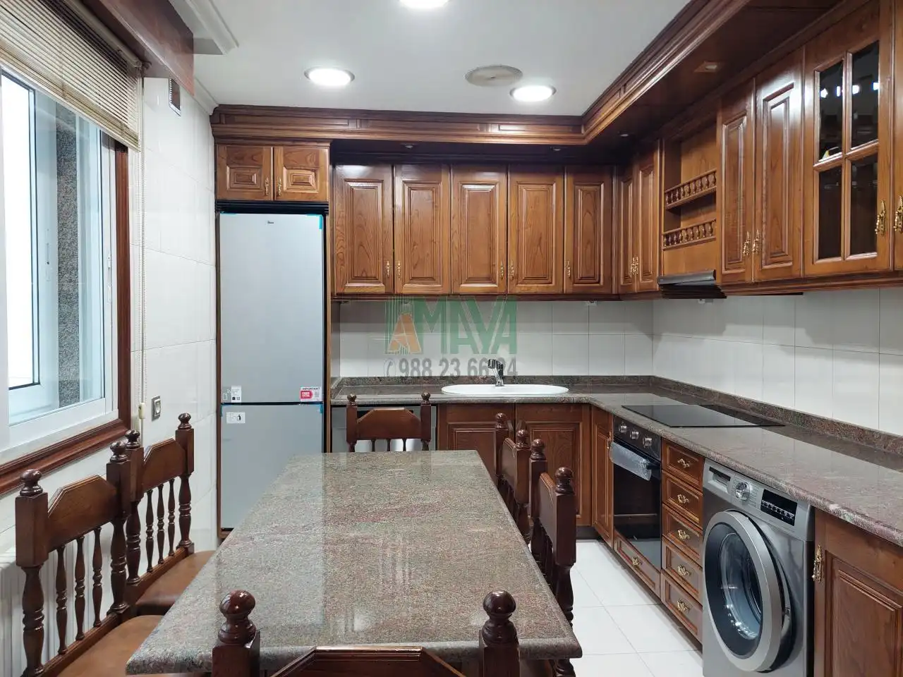 Küche von Wohnung zur Miete in Ourense Capital  mit Heizung, Parkett und Möbliert
