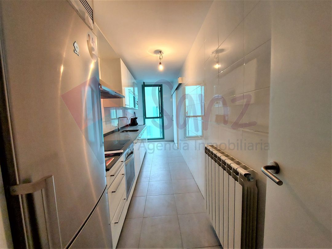 Cocina de Piso en venta en  Logroño con Calefacción, Jardín privado y Trastero